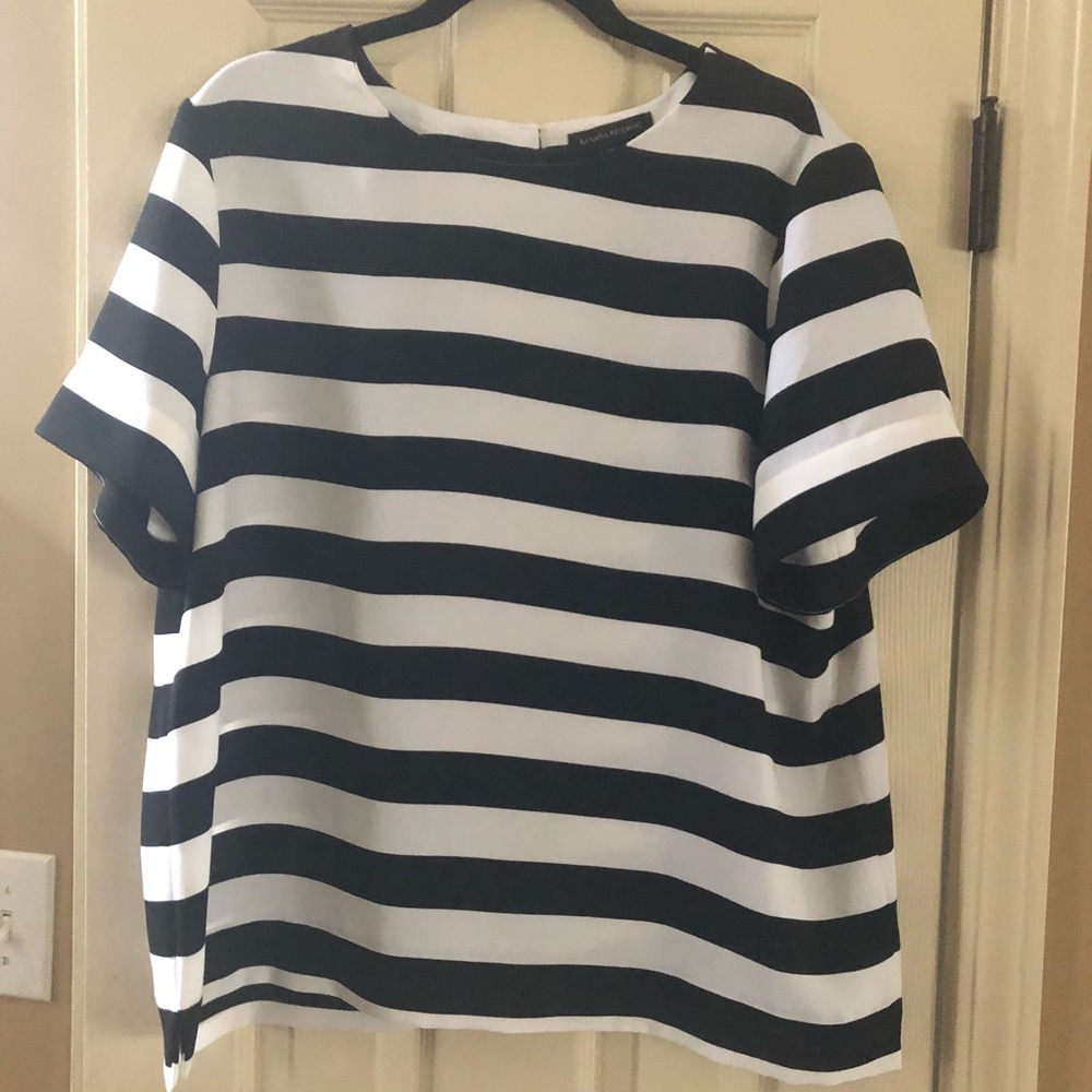 Banana Republic XL gently worn short sleeve shirt